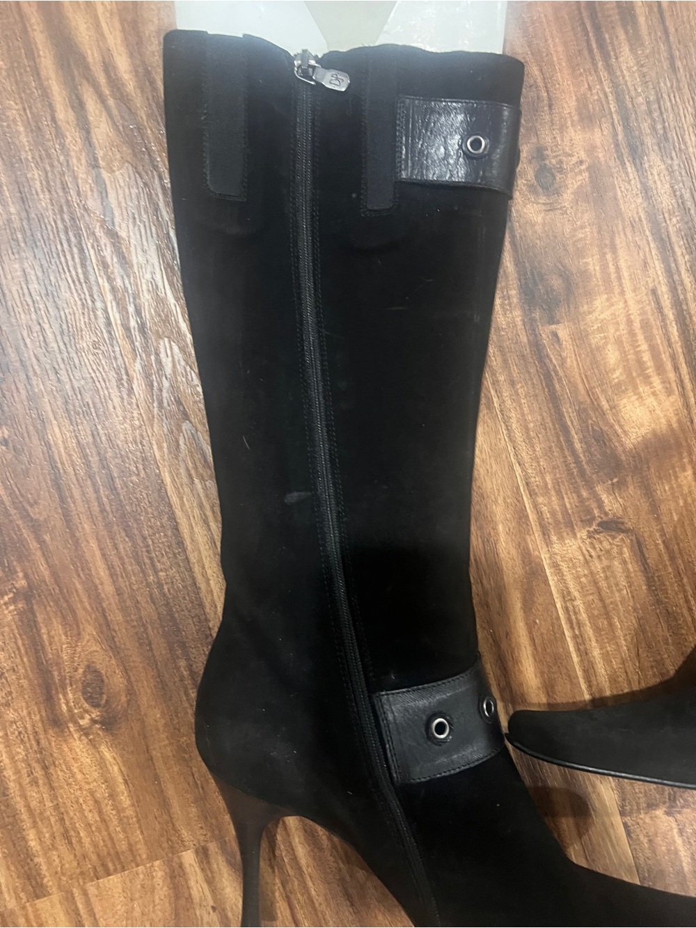 Donald J. Pliner
Couture "Virgo" Black Suede Knee-High
Stiletto Boots - Picture 6 of 11